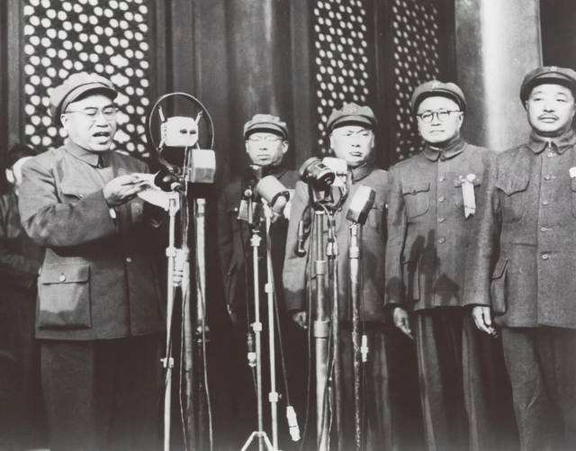朱德说：“从现在起，我才真正是陆海空军总司