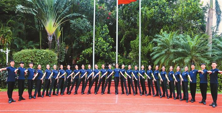 福田區(qū)梅林中學(xué)怎么樣?發(fā)掘?qū)W生的閃光點(圖3)