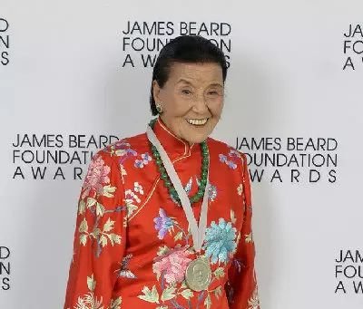 她是中餐女王，曾拒绝蒋纬国的追求，用40年把中国味道带进美国