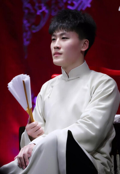 I met Lang Haochen for the first time last night, and Yun Lei ranked ...