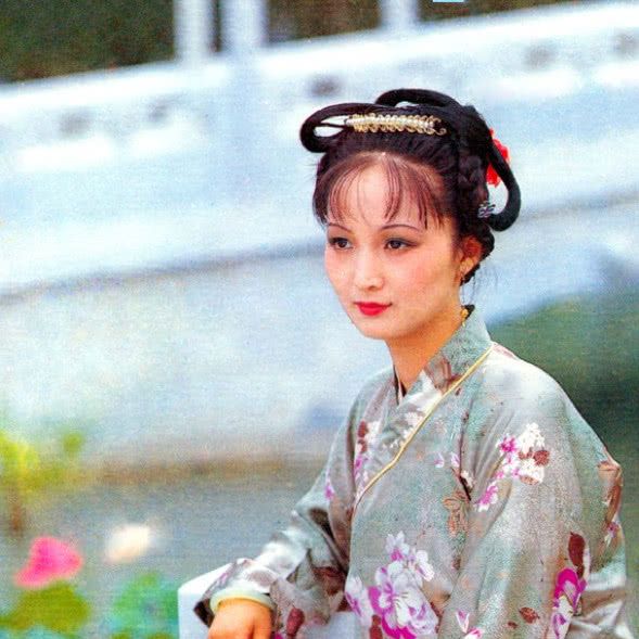 那个毫不起眼的丫头，才是红楼梦中陪伴宝玉到最后的姨娘