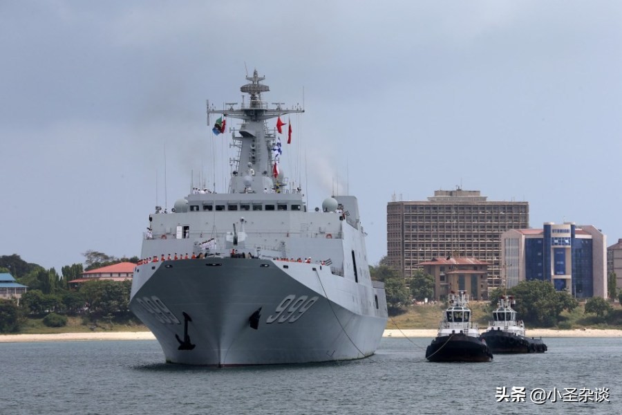 “江西舰队”：有各型军舰10艘，含055万吨大驱、071型船坞登陆舰