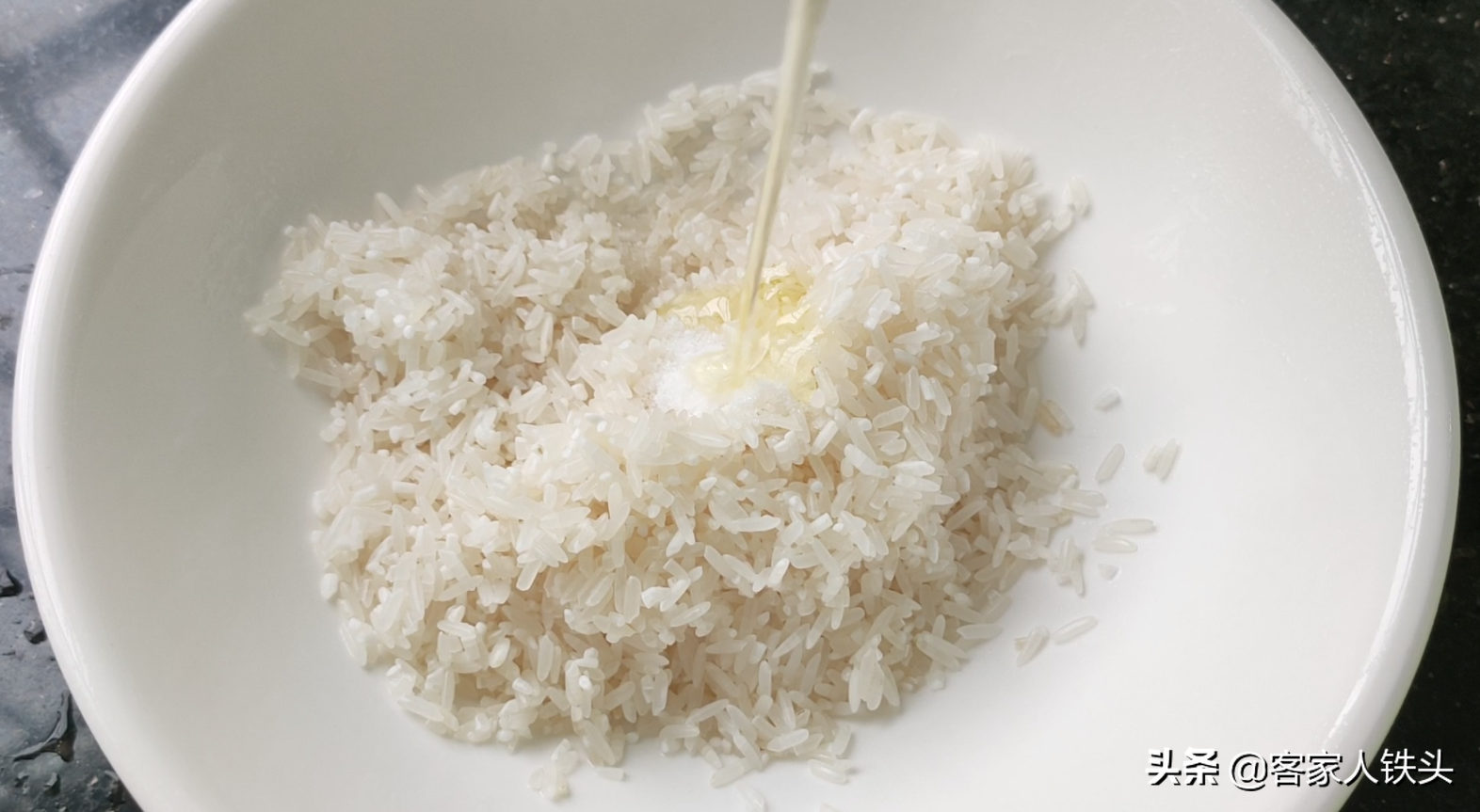 暑假早餐吃什么好？试试我家孩子一吃要2碗的营养早餐，便宜好吃