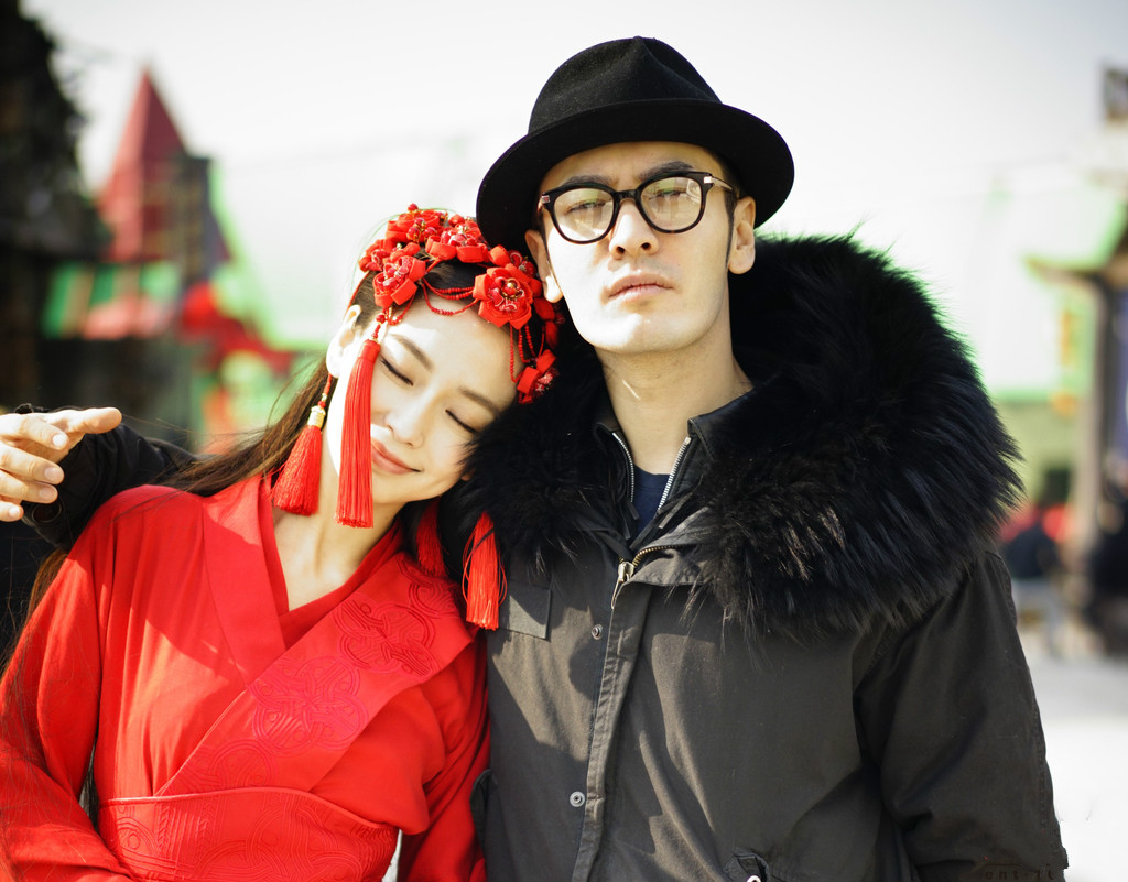 黄晓明夫妇频传离婚后，杨颖首谈感情，几句话