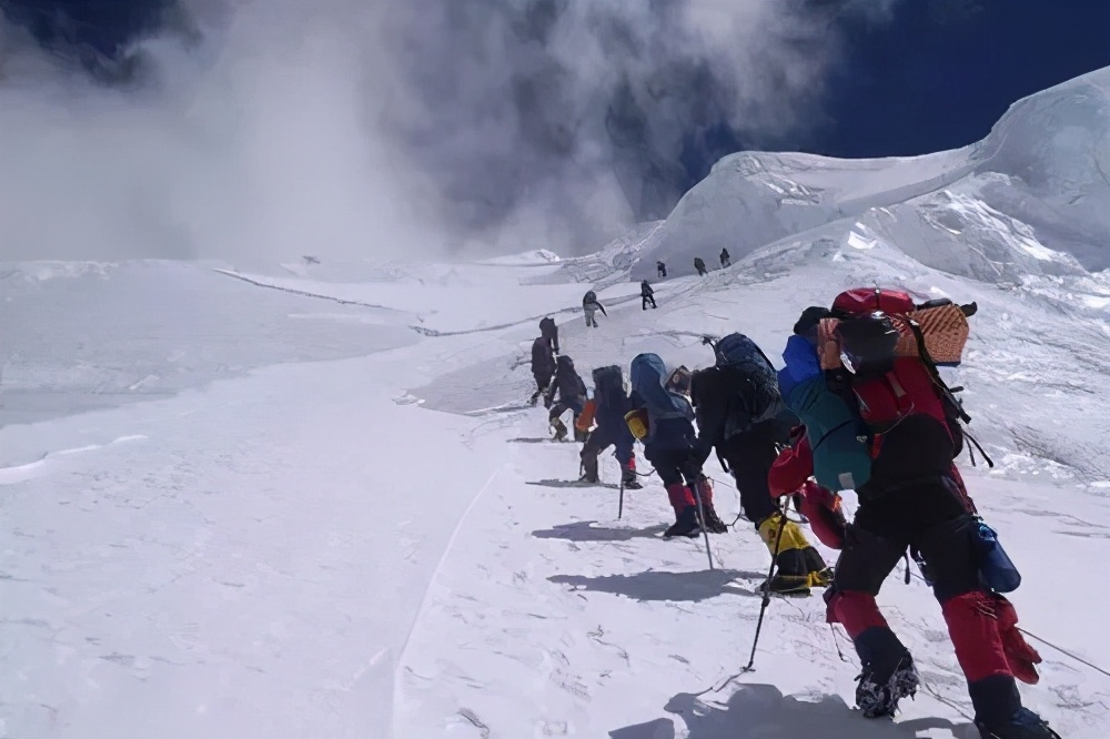 越来越多人爱上登山！人类已征服全世界14座8000米以上高峰