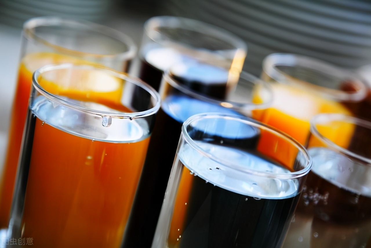 養生從喝水開始，那怎樣喝水才健康呢？ 牢記這4個喝水技巧