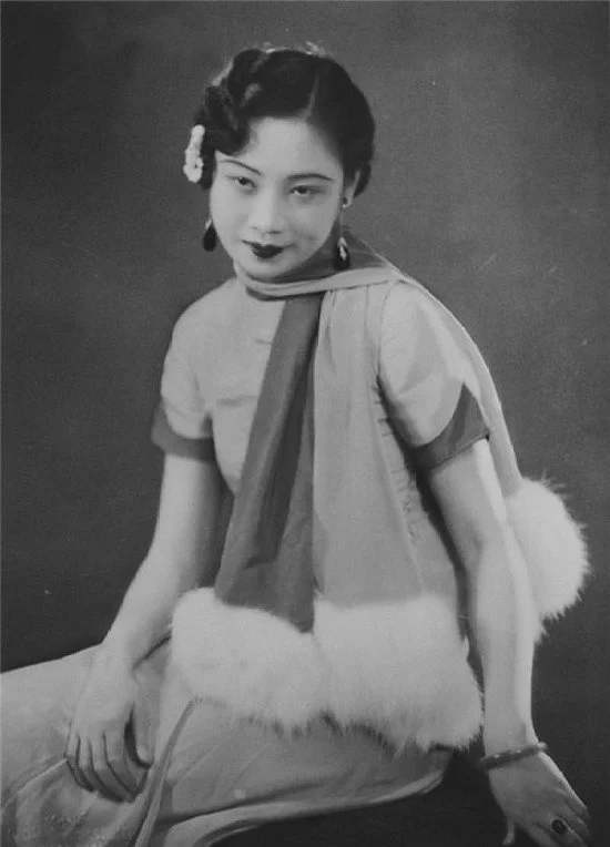 阮玲玉临终前有多惨：丈夫掌掴，自己喝毒粥，