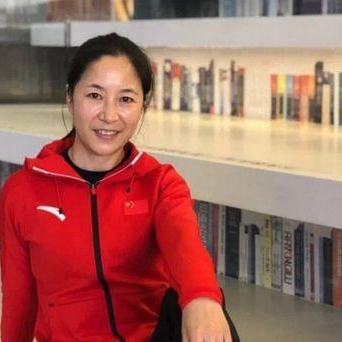 “最孤独的冠军”王丽萍：为何夺冠后不身披国旗，无一国人喝彩？