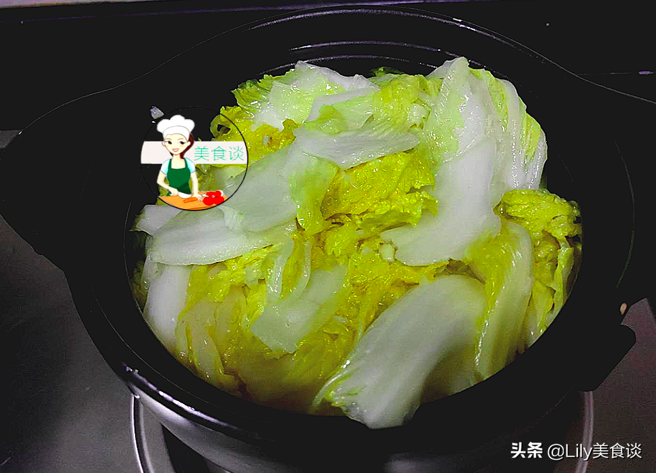 這兩樣素菜一起燜，不放肉也很鮮，我家一周準吃4次，次次都光盤