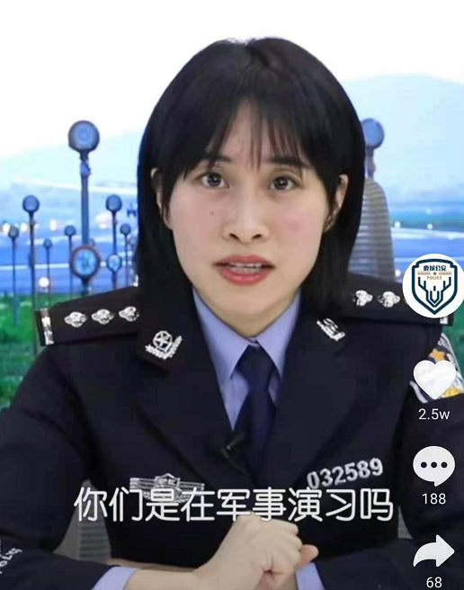 ?楊冪《暴風(fēng)眼》遭官方靈魂拷問，下車后整整齊齊，拍軍事演習(xí)嗎