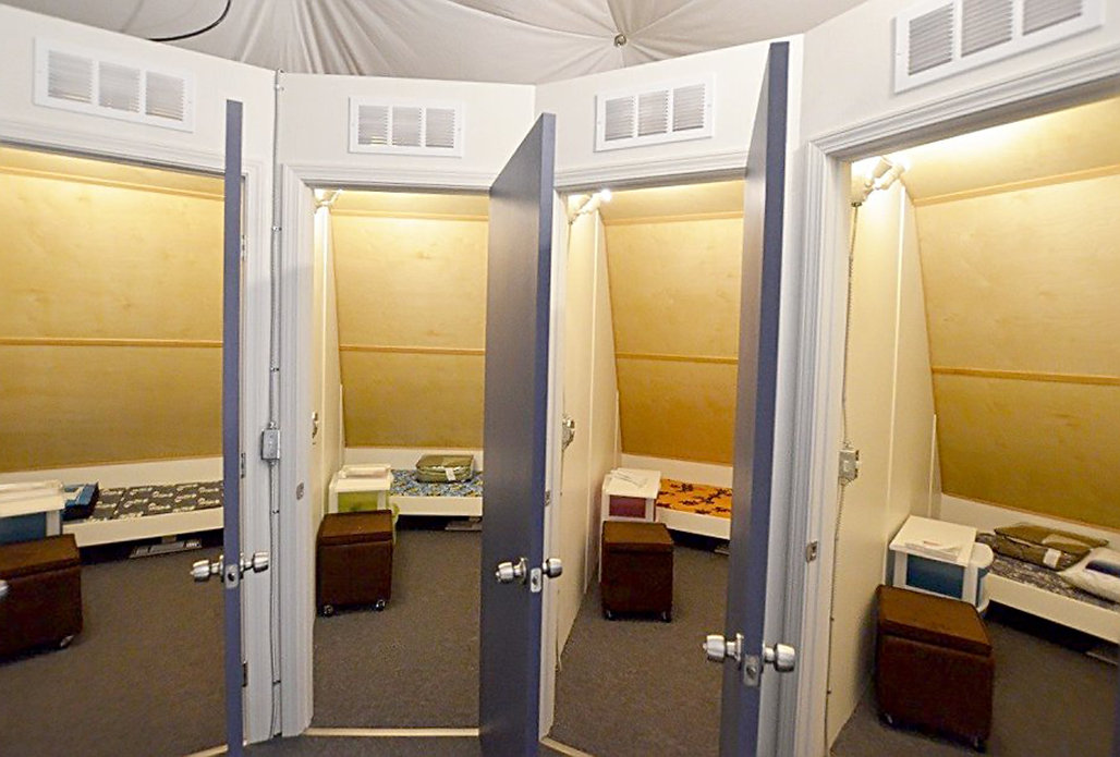 3女3男科學家一起進入封閉艙，一年後出來，結果怎樣了？