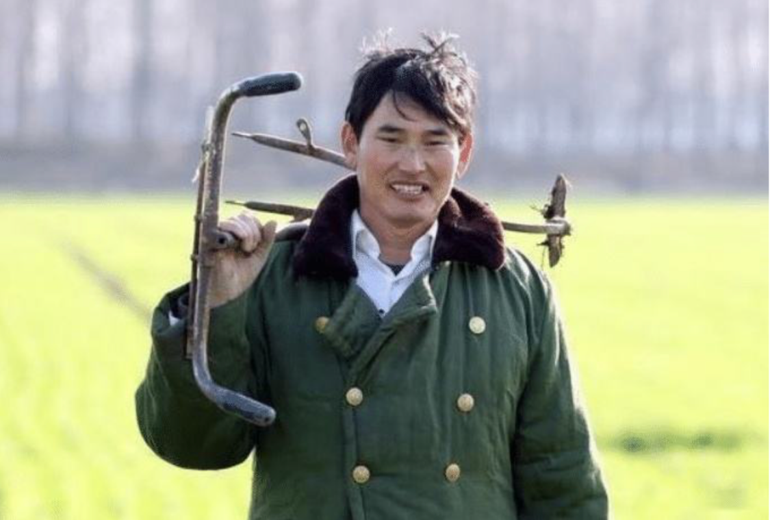 把儿媳陈亚男成功带出圈，又花300万海南买房，