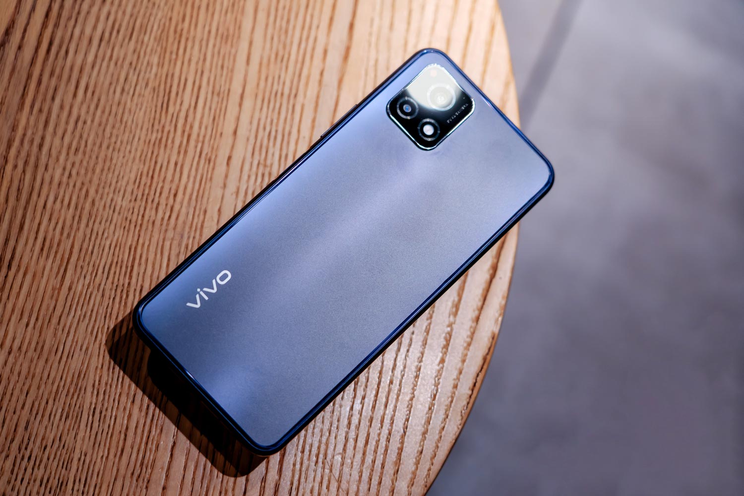 vivo Y52s评测：性能全面均衡，适合年轻人的5G手机