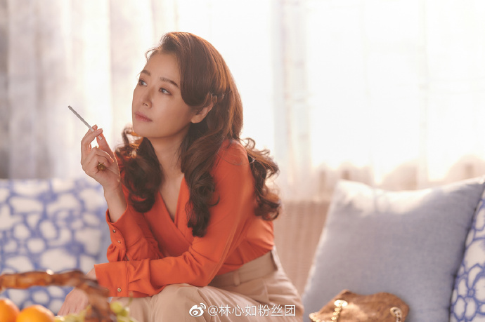 富养老公、女儿，边投资边拍戏，撑起一个家的林心如，早就变了