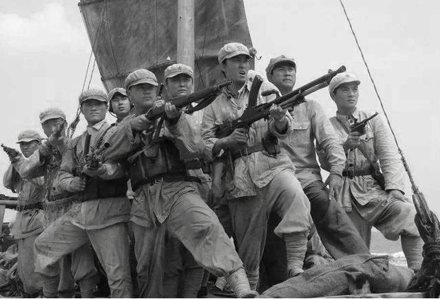 Ѧ��׼ȷ�жϳ��Ҿ���½ʱ��͵ص㣬Ϊ�λ��Ƕ��˺��ϵ�