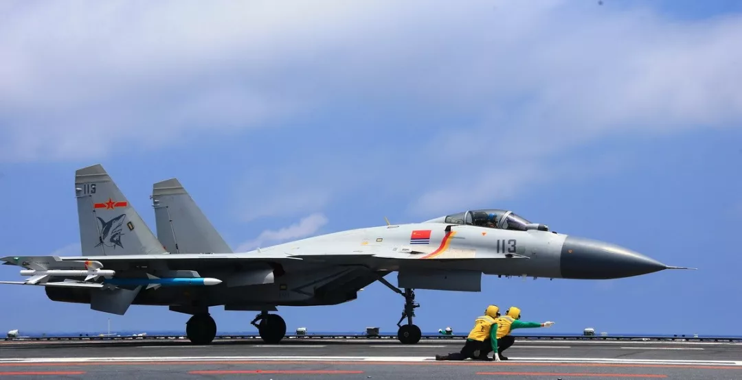 中國殲-15型艦載機，放在世界上處于什么水平？