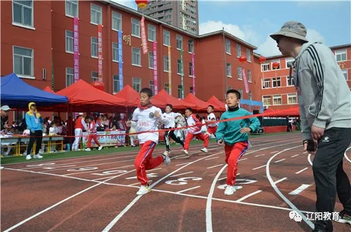 辽阳白塔小学怎么样?举行庆祝建党100周年(图10)