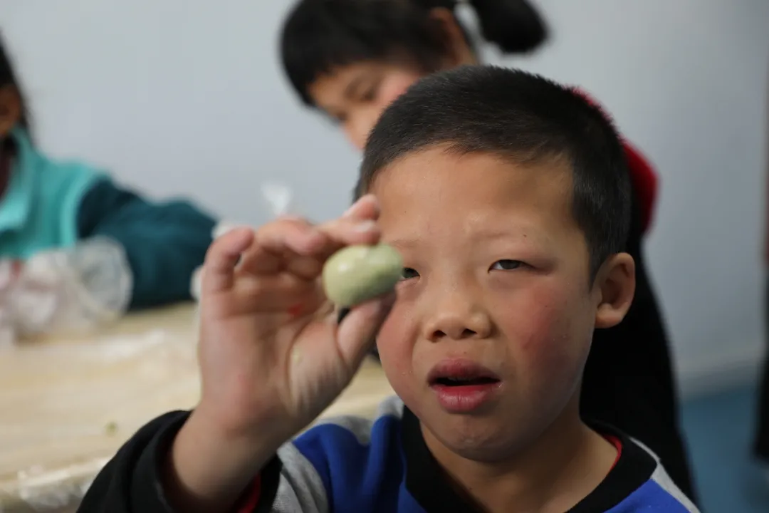 活动传文化 清明祭英烈——天府新区特殊教育学校学党史活动