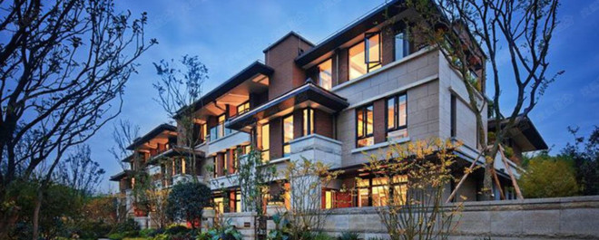 此刻的万科，好比200元的茅台：4件大事，集中在