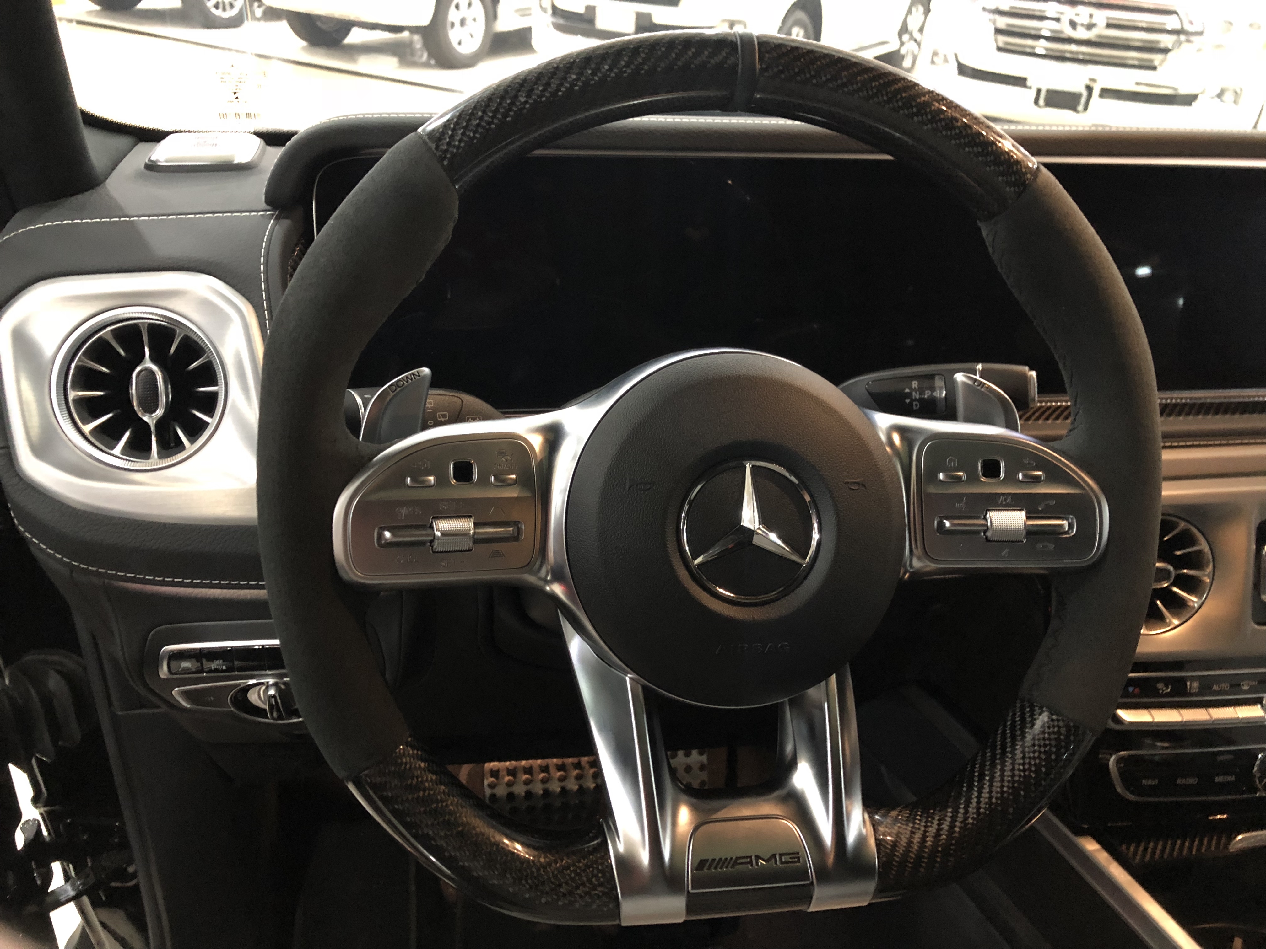 2020款标配奔驰g63平行进口车仅需260万