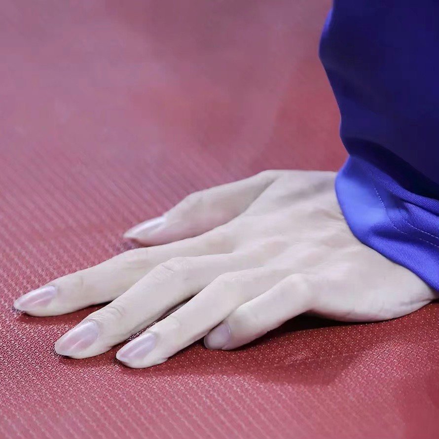 亮了亮了：马龙的鹰、许昕的手、樊振东的壕、全红婵的拖鞋