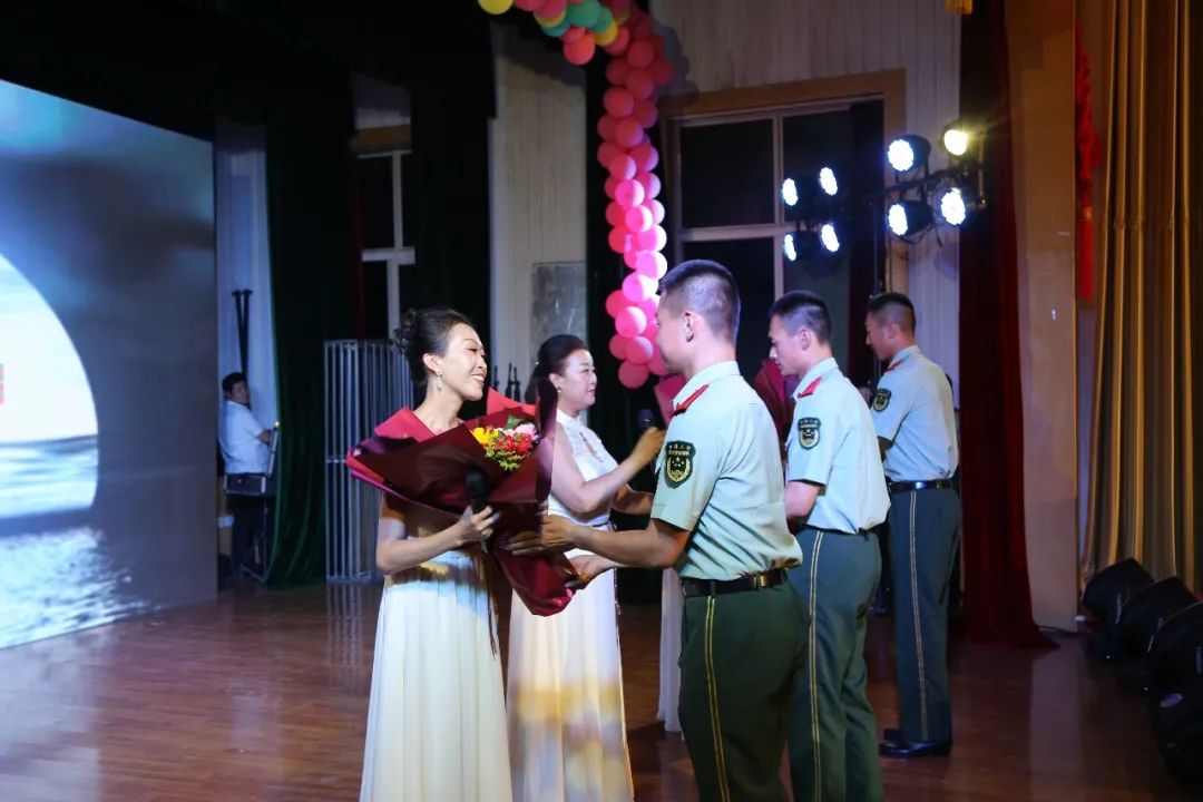 侯<a href=http://www.cngansu.cn/news/ target=_blank class=infotextkey></a>ܶӶ֧ӣӭһ