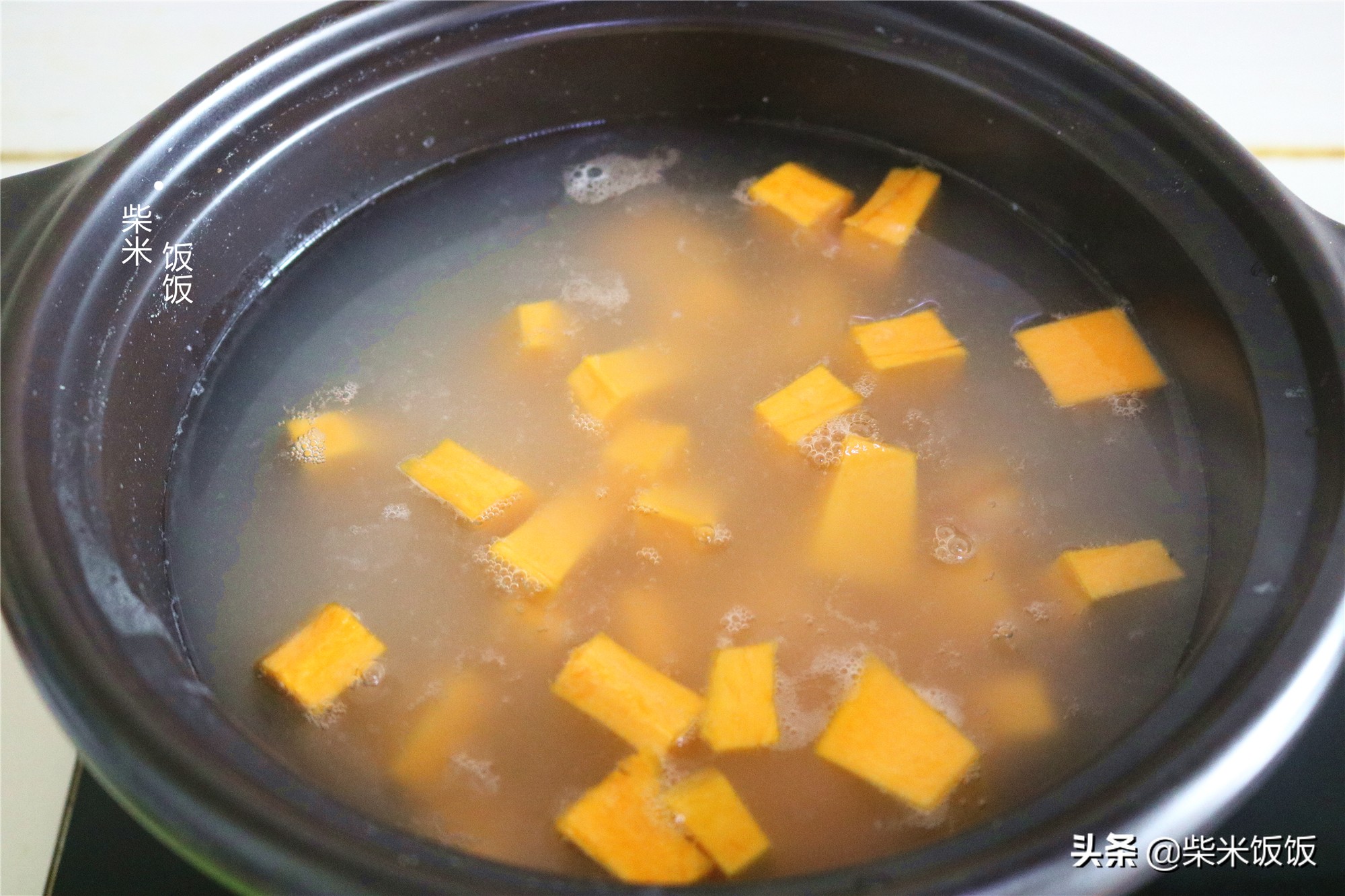 立秋前后多喝薏米粥，和南瓜一起煮，热量低，清甜滋润更好喝