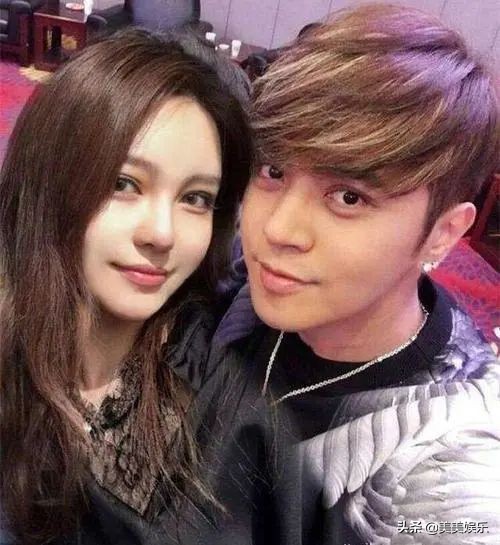 Huang Junjie and Hammer's ex-girlfriend live together?The woman