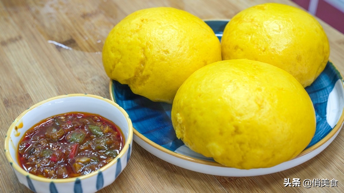 10分钟做锅万能酱，适合各种饼类、海鲜、烧烤、比老干妈好吃多了