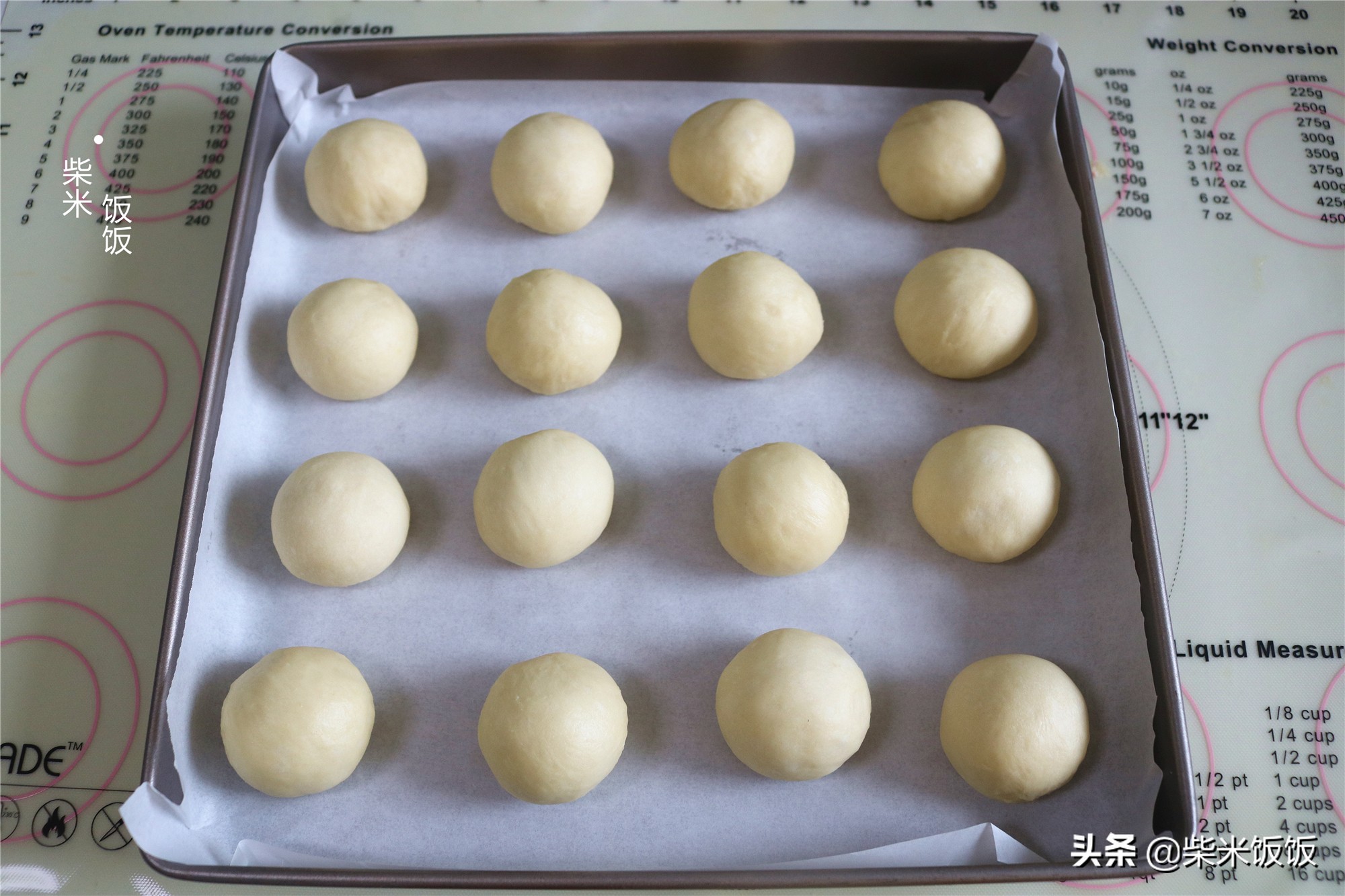 晚上烤一盘，第二天的早餐就有了，奶香浓郁，香软好吃