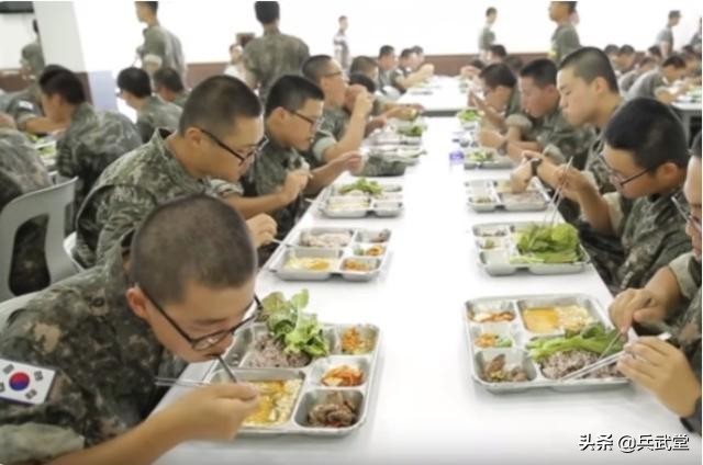 Korean soldiers' food is not as good as prison food?Mainly kimchi, lack ...