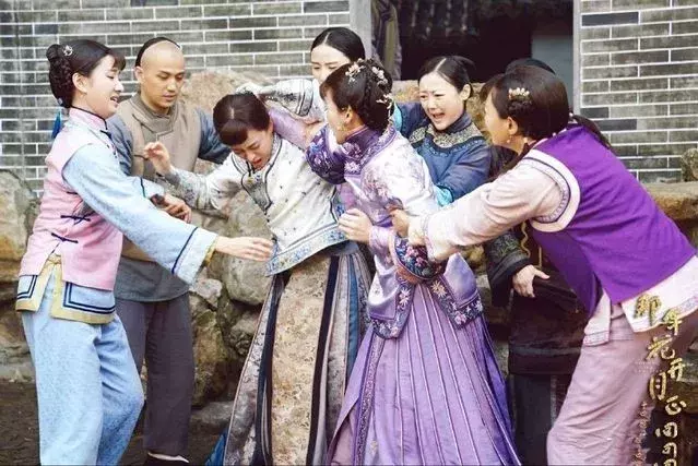 胡杏儿:当年当上港姐也被骂,如今却逆袭成了时尚女王