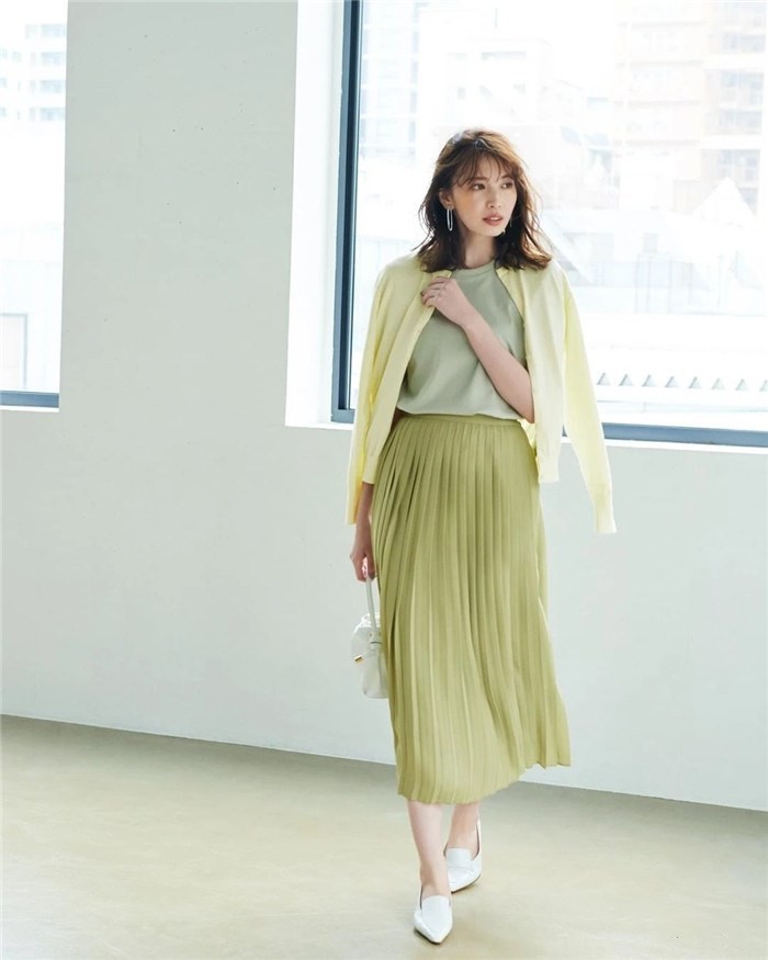 Why do Japanese women wear fashionable clothes?Try the "adult feeling" dressing rule, it shows