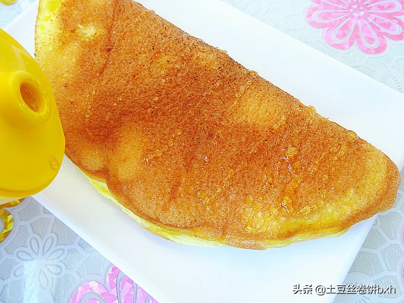 平底鍋就能完成的、入口即化的舒芙蕾式蛋糕，簡單好做，太好吃