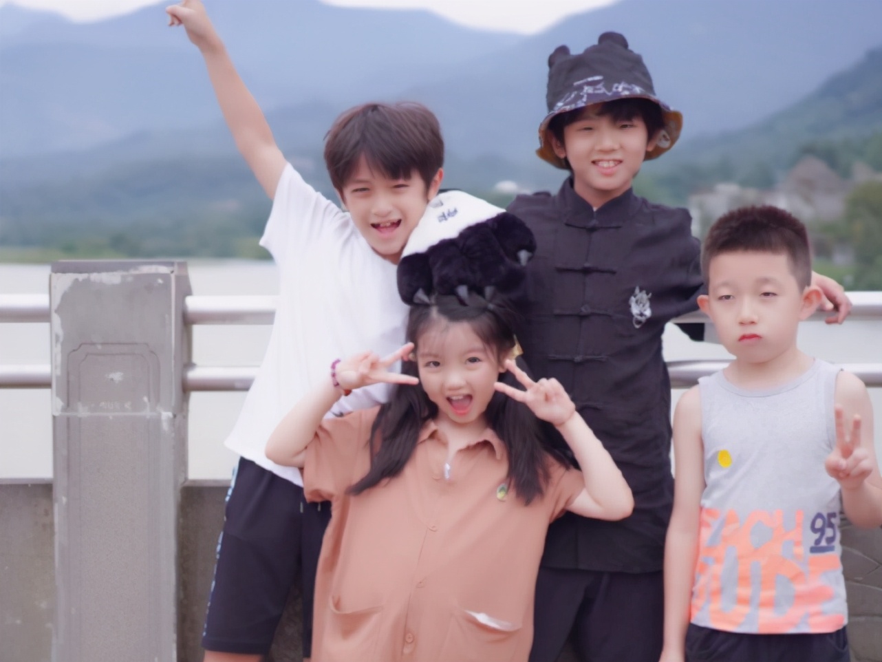 阿拉蕾長大了，小山竹也長大了，看見李亦航：未來男神非你莫屬