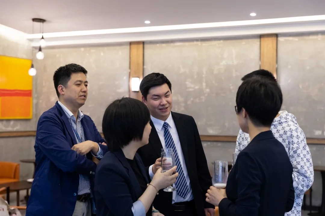 畅谈与对话丨记“一鸣”启智创新奖学金晚宴