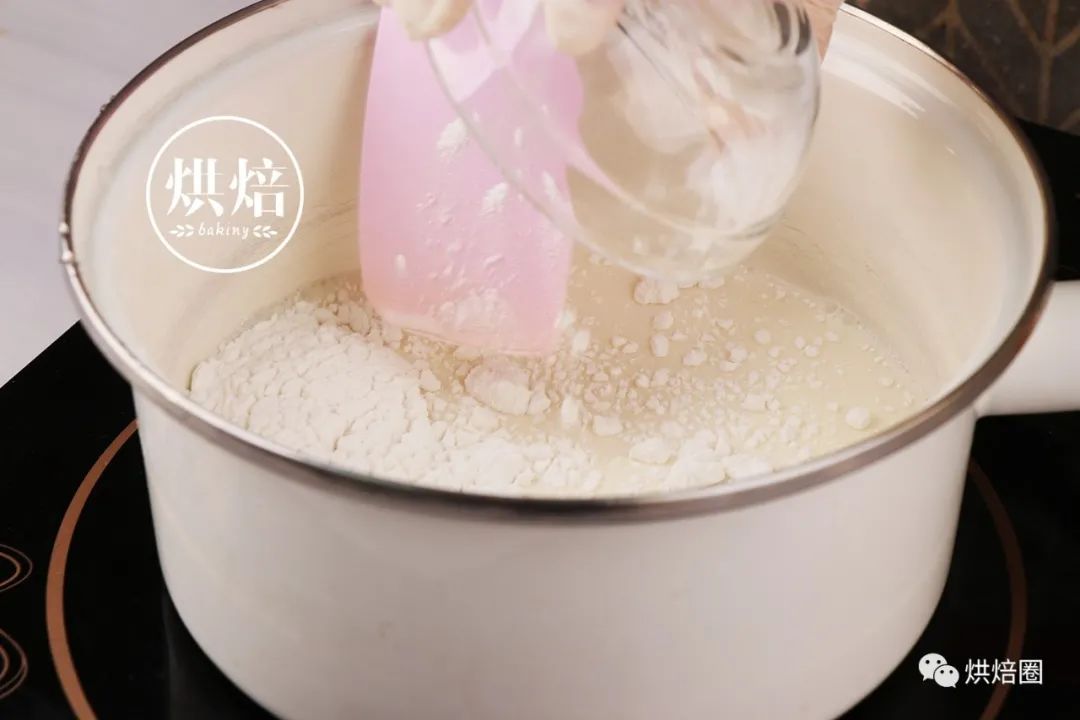 滿滿餡料集結所有好吃元素的虎皮芋泥三明治想不好吃都難