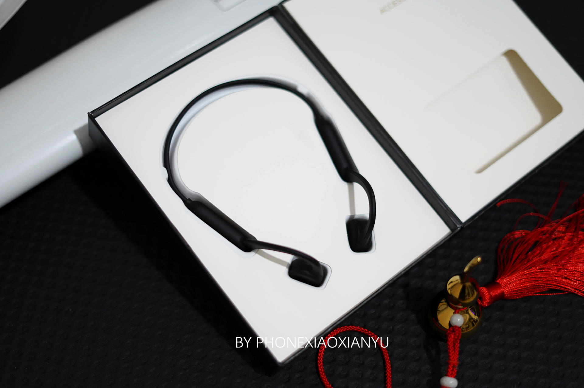 国产骨传导升级之作 音质、颜值双双升级 南卡骨传导体验如何？