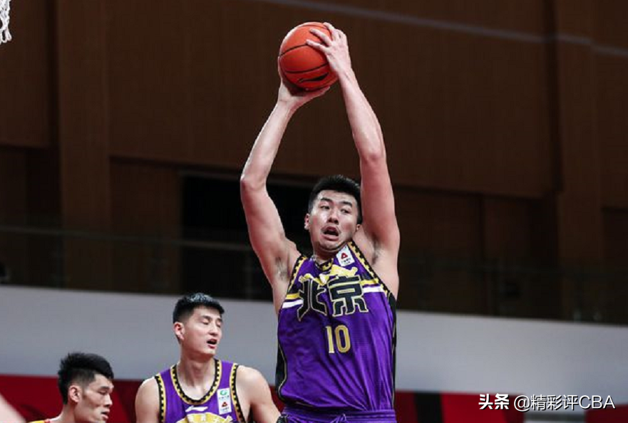 23投8中！奥运主力内线已沦为鸡肋，马布里真不该给他顶薪合同