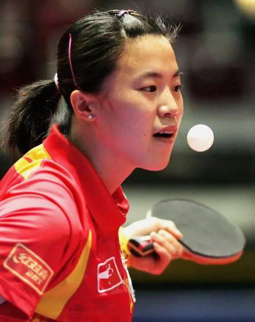 乒乓冠军王楠：患癌多年丈夫不离不弃，今儿女