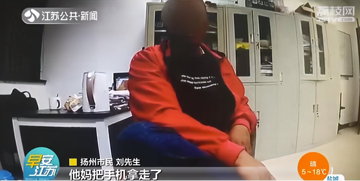 不给玩手机就偷开汽车 14岁少年无证驾车险象环生