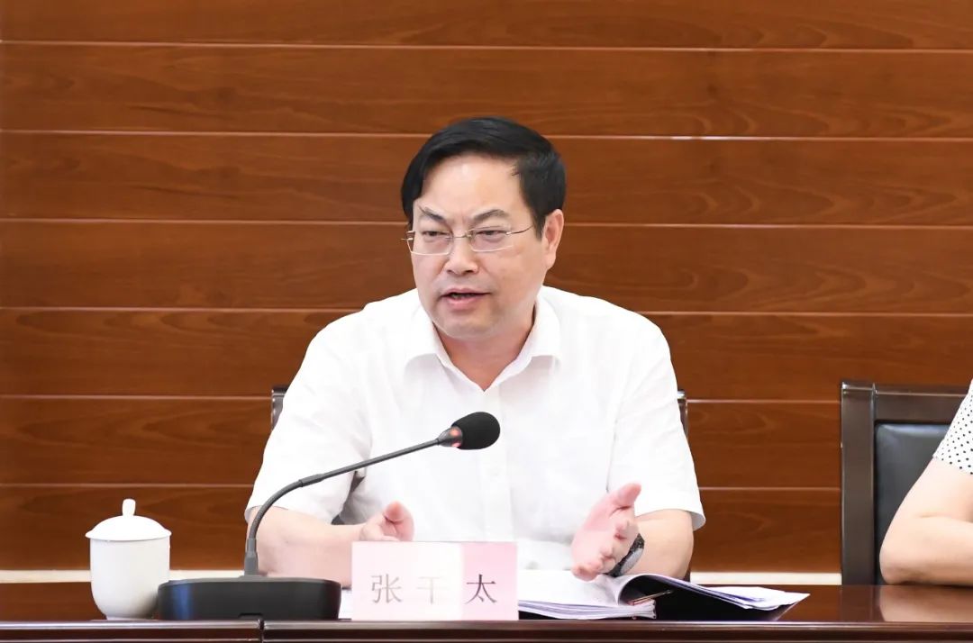 市五届人大常委会举行第四十六次会议