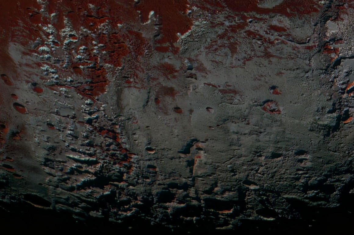 冥王星有着白雪覆盖的山峰，但这是为什么？