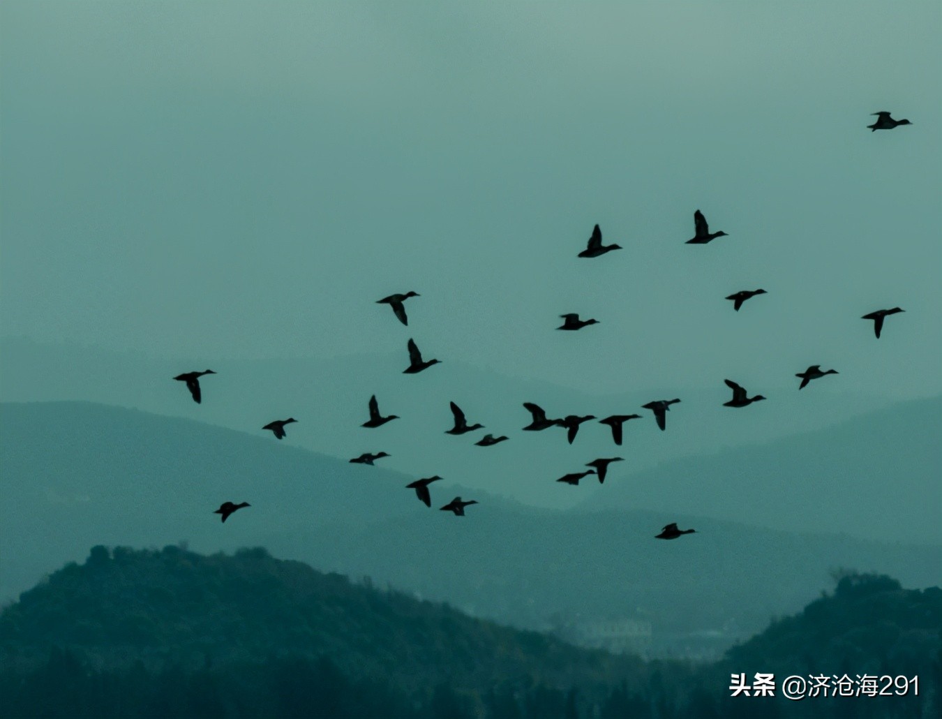 中主李璟一首词，哀婉沉郁，其中一联最为人所乐道-第2张图片-非凡网