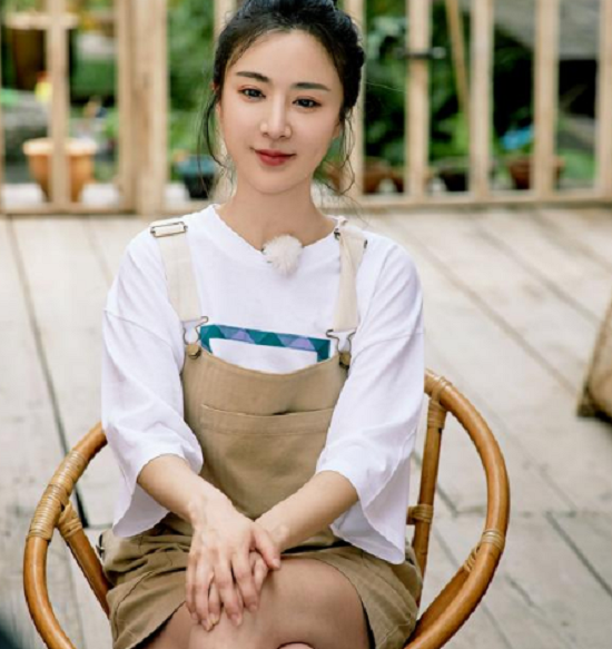 薇娅身高168穿35、36的鞋码？本人表示和小时候的