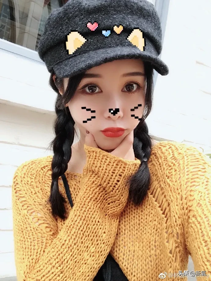 顶流女网红为送男友出道开娱乐公司,这就是富婆的快乐?