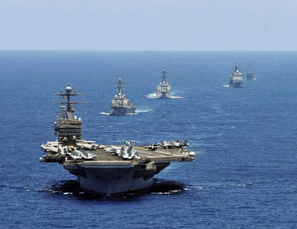 南海局势即将一边倒，杜特尔特真面目浮现，彻底向美军敞开国门