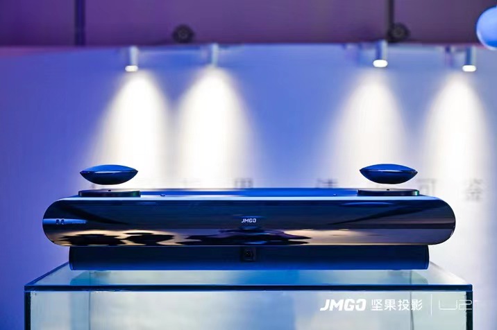 行业再迎强手，JMGO坚果投影推出新品U2Pro三色激光电视