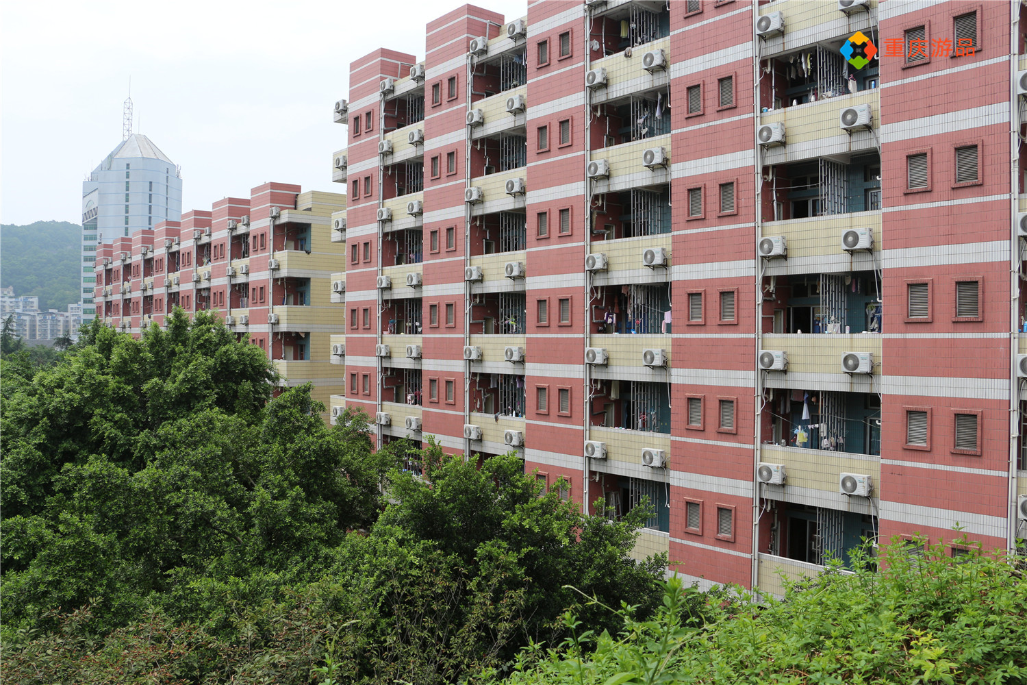 重庆高层住宅可燃雨棚将消失，2021年限期拆改，最好自己处理