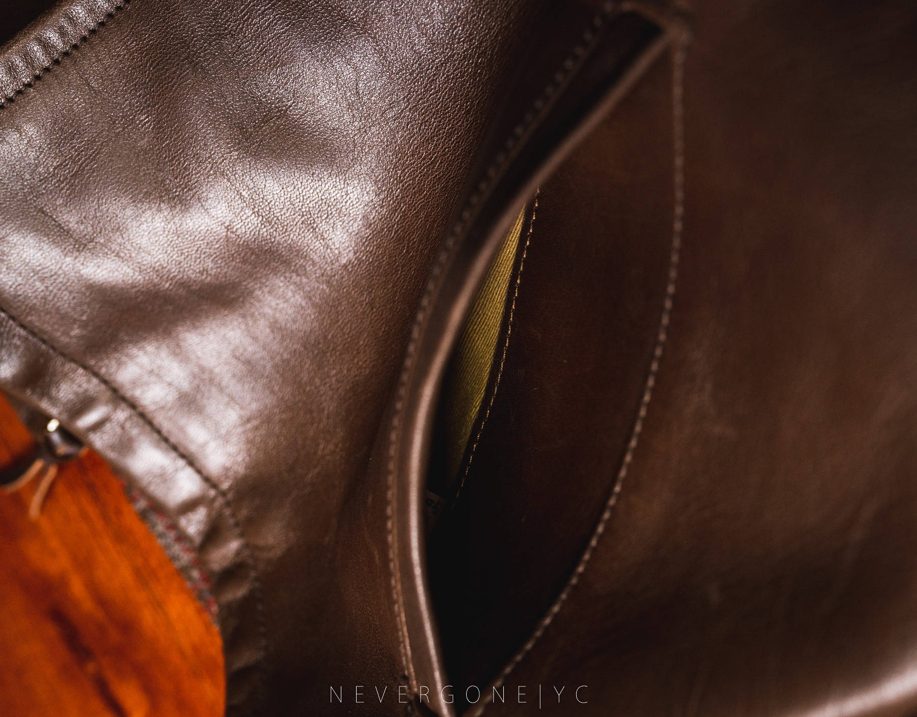 卖2万却不想让人买到的皮衣：At Last Co Lot.670马皮皮衣